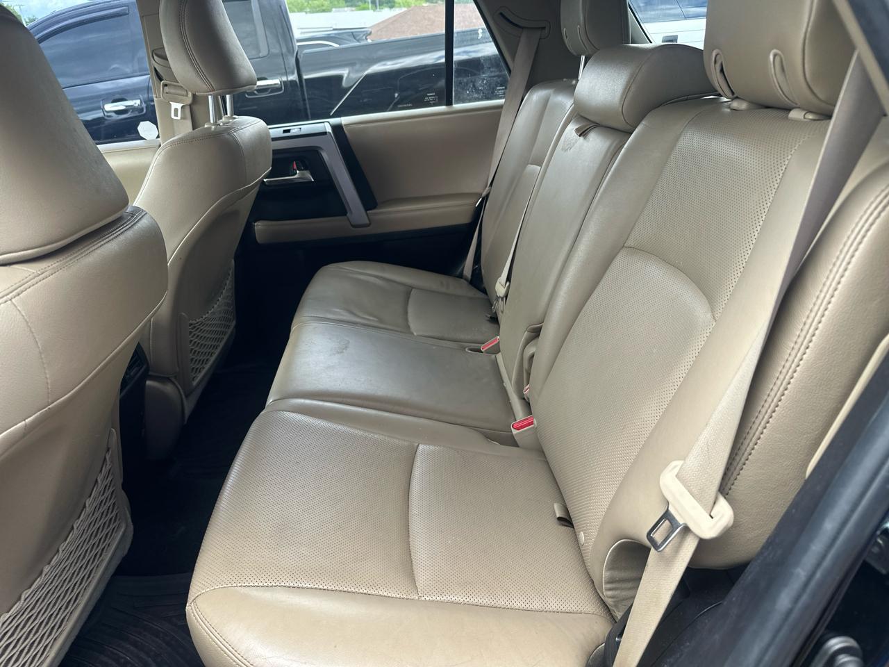Toyota 4Runner SR5 4WD 2014