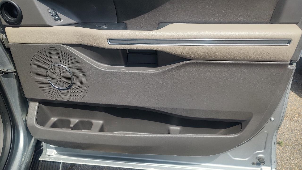 Ford Expedition MAX XLT 4WD 2020