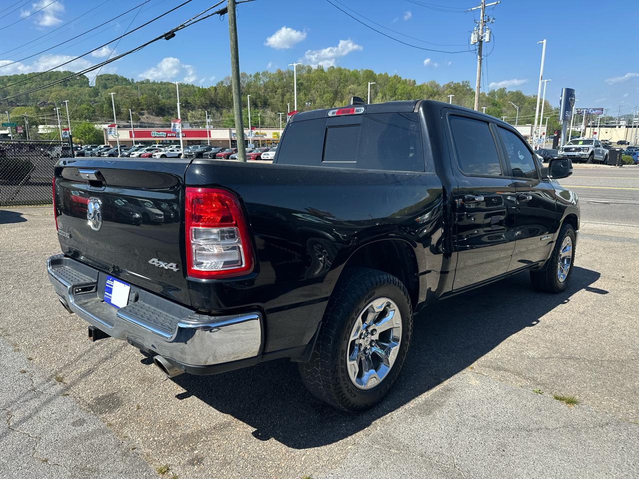 RAM 1500 Big Horn Crew Cab SWB 4WD 2020