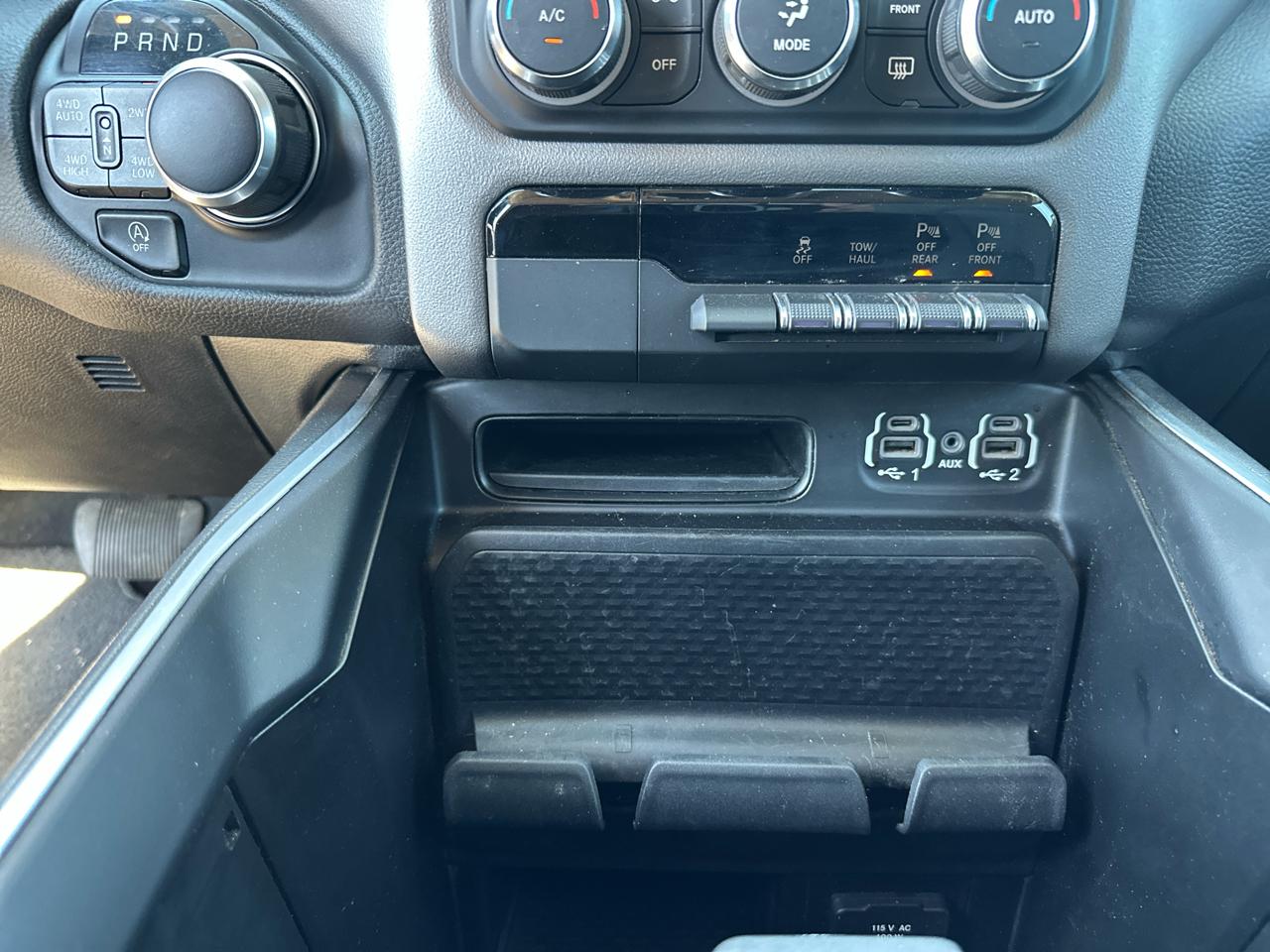 RAM 1500 Big Horn Crew Cab SWB 4WD 2020