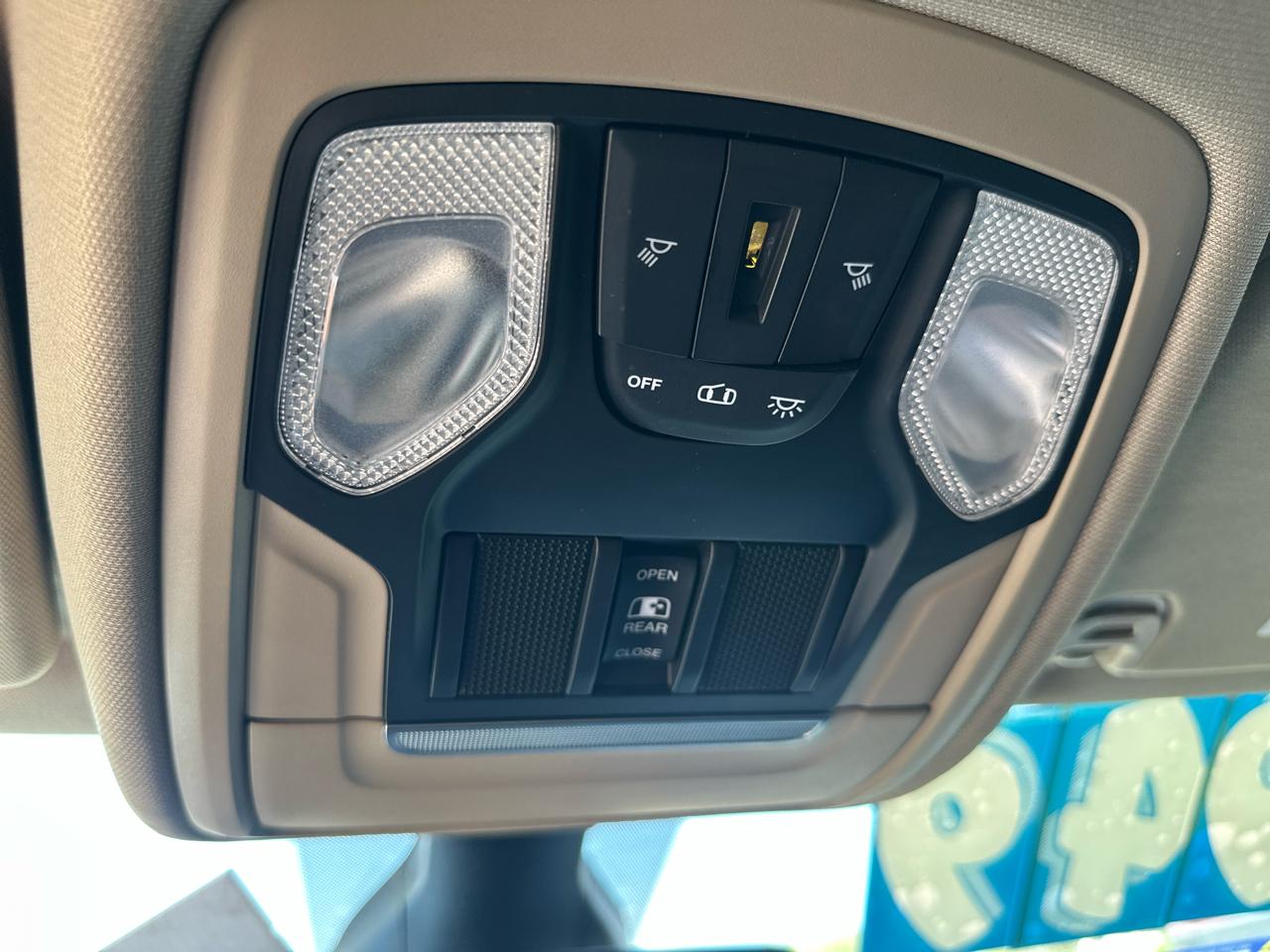 RAM 1500 Big Horn Crew Cab SWB 4WD 2020
