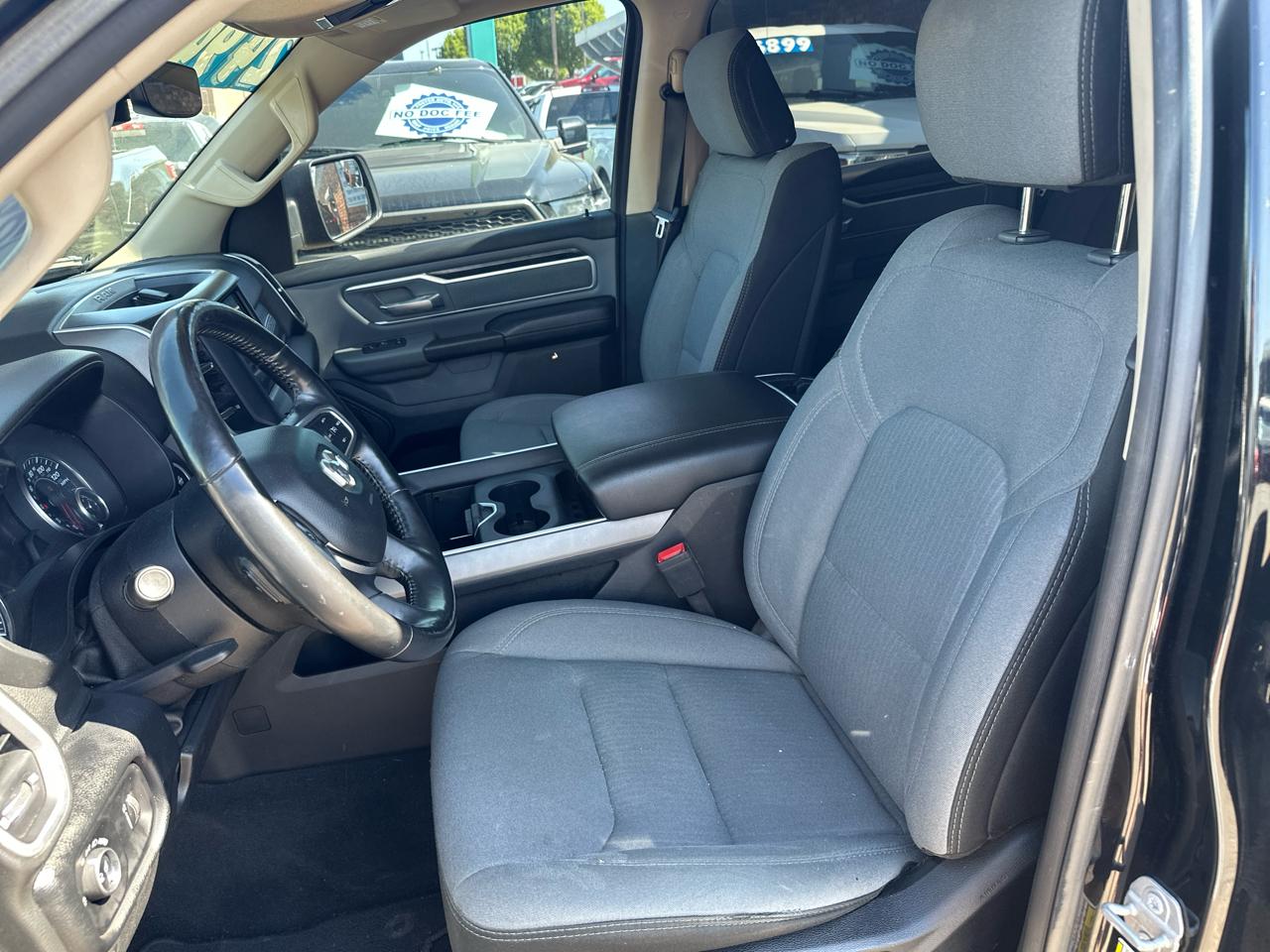 RAM 1500 Big Horn Crew Cab SWB 4WD 2020