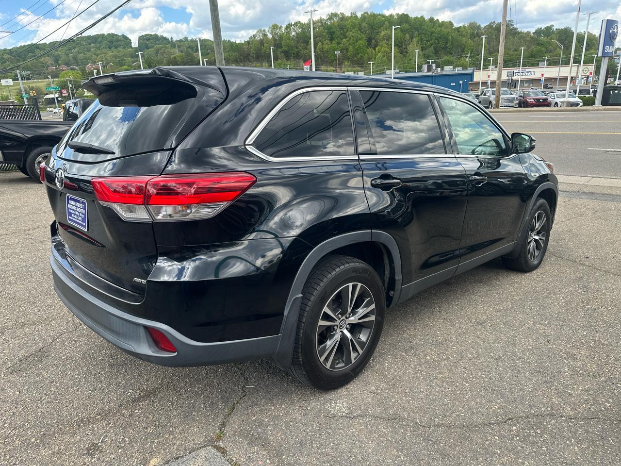 Toyota Highlander LE Plus AWD V6 2019