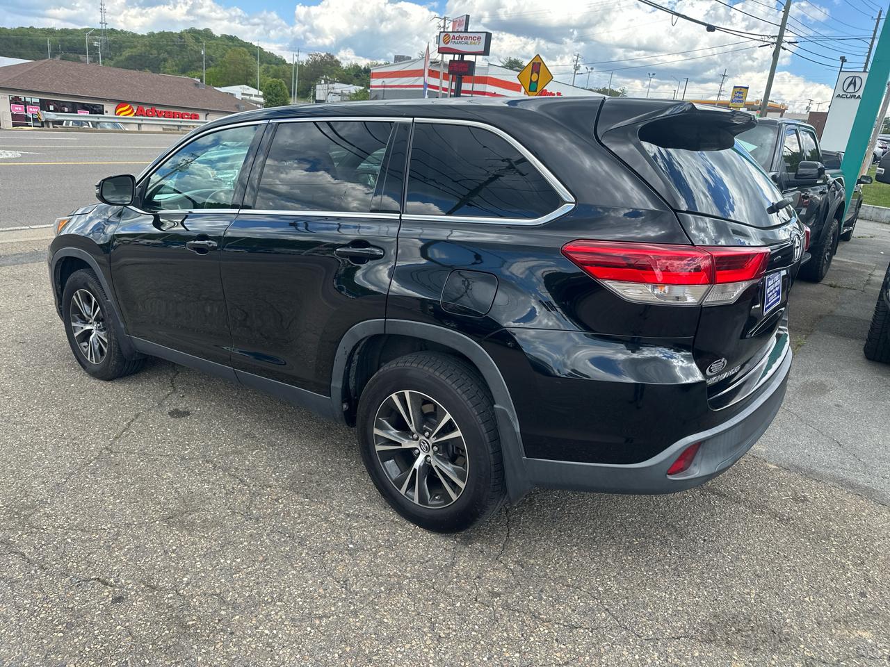 Toyota Highlander LE Plus AWD V6 2019