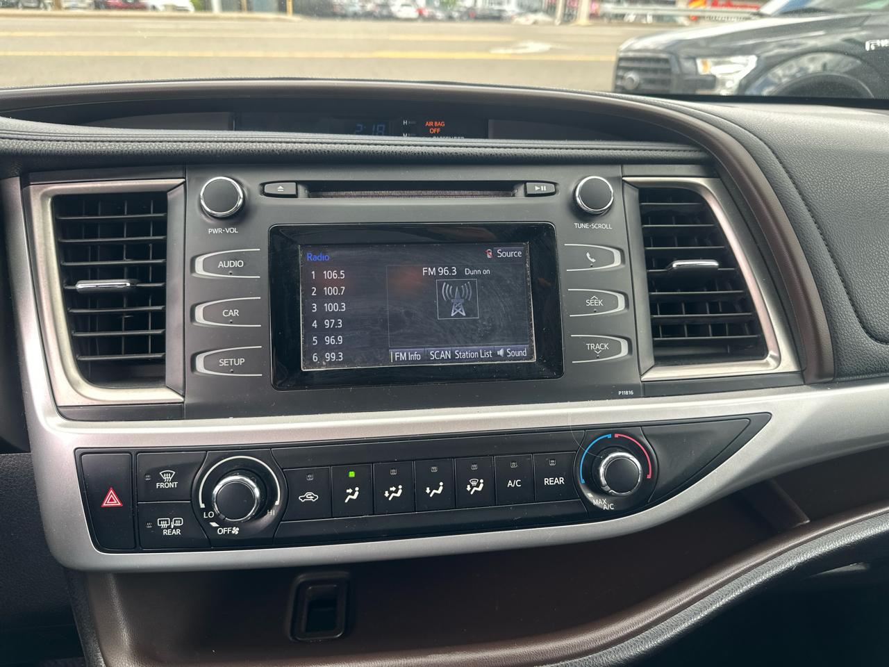 Toyota Highlander LE Plus AWD V6 2019