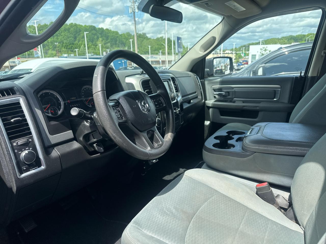 RAM 1500 Classic Tradesman Crew Cab LWB 4WD 2019