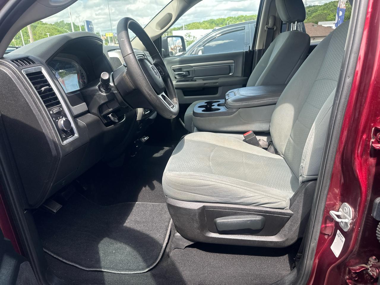 RAM 1500 Classic Tradesman Crew Cab LWB 4WD 2019