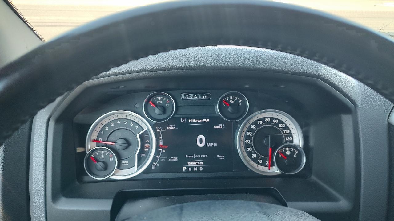 RAM 1500 SLT Crew Cab SWB 4WD 2016