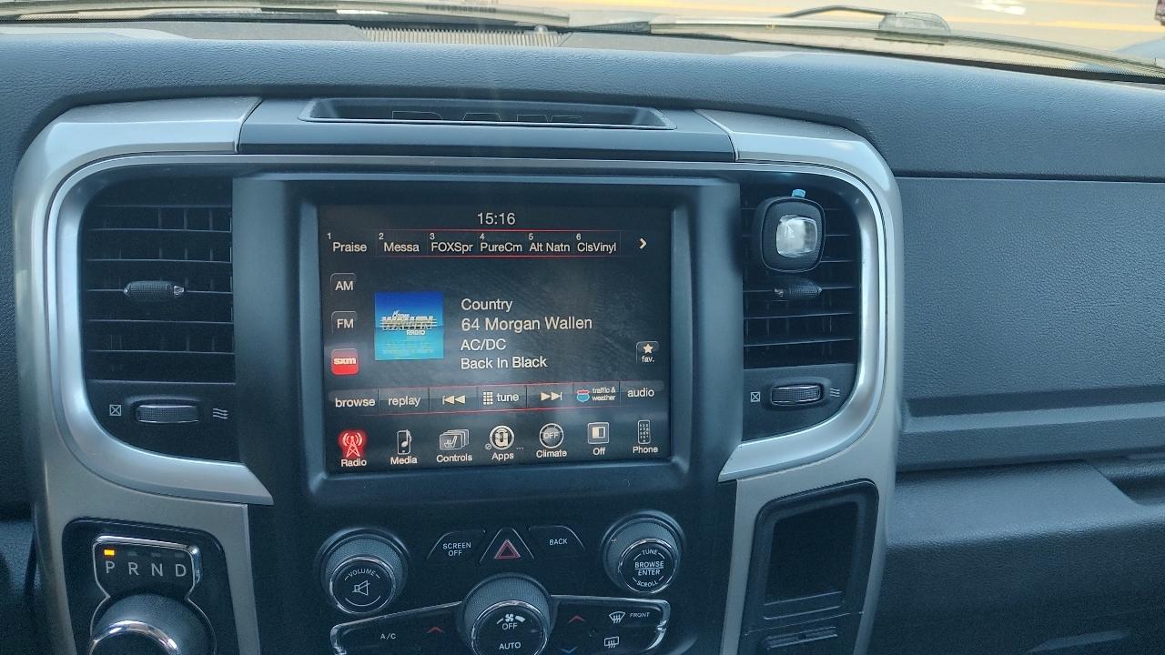 RAM 1500 SLT Crew Cab SWB 4WD 2016