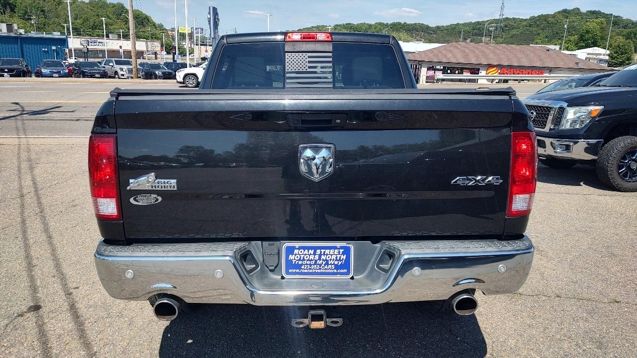 RAM 1500 SLT Crew Cab SWB 4WD 2016