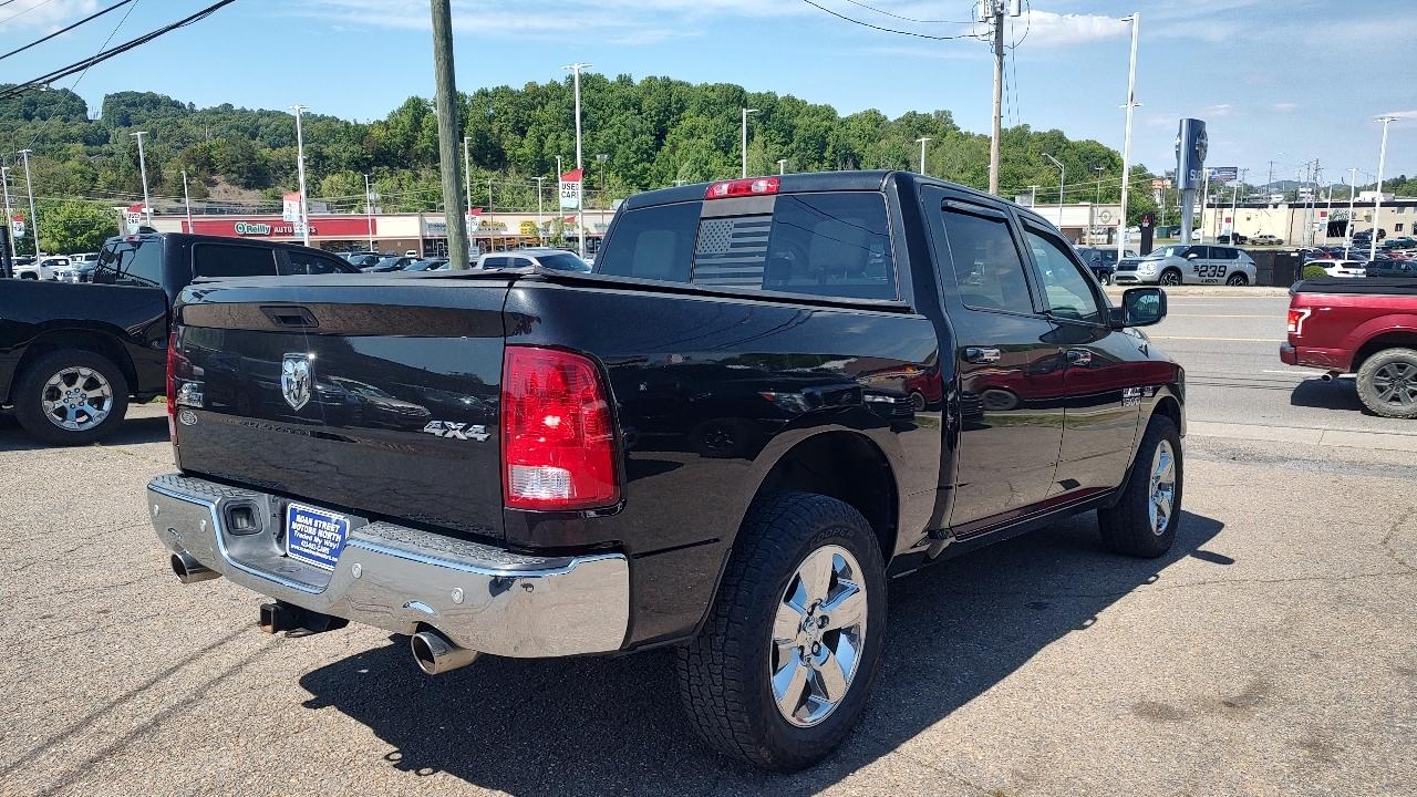 RAM 1500 SLT Crew Cab SWB 4WD 2016