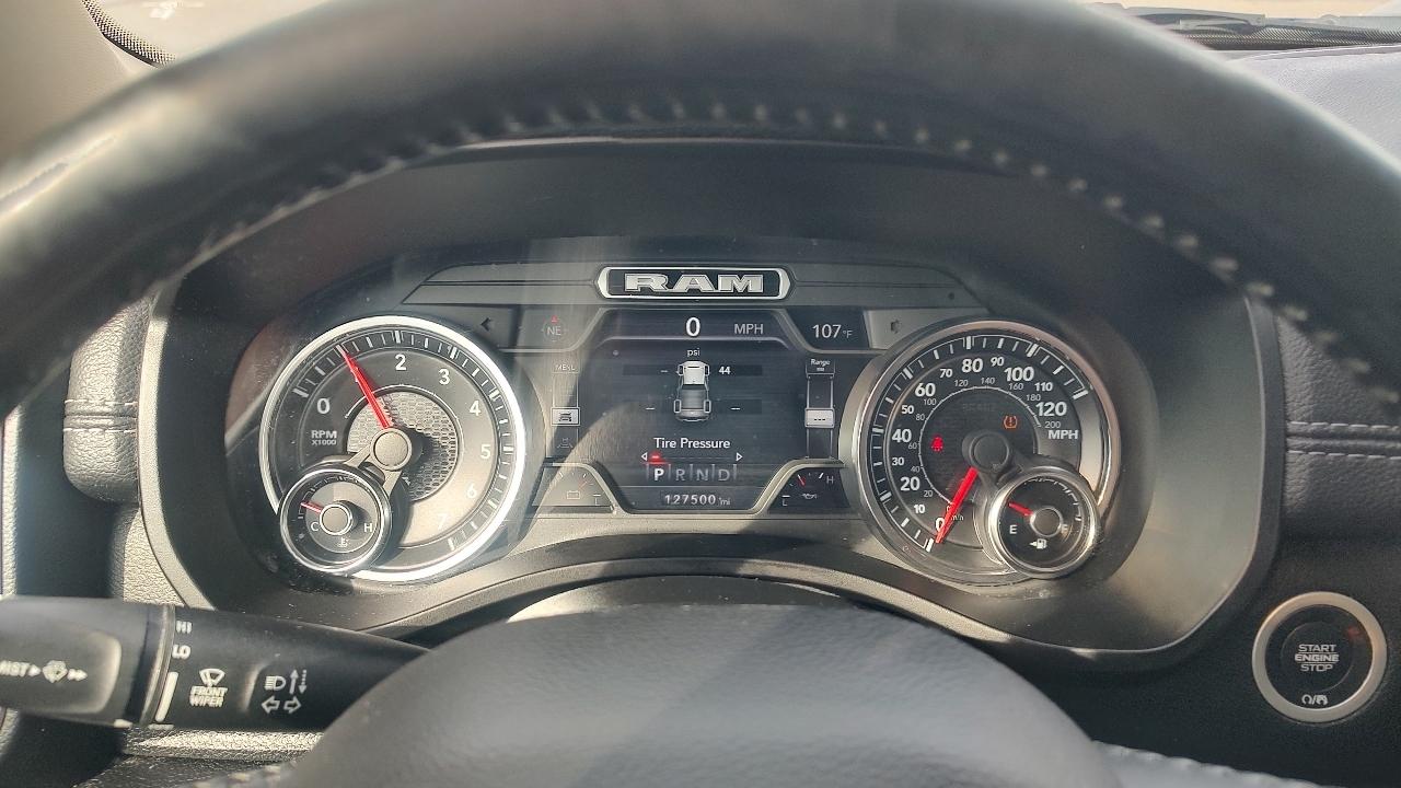 RAM 1500 Laramie Crew Cab SWB 4WD 2019