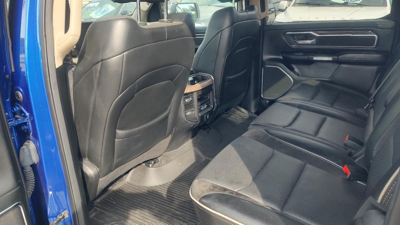 RAM 1500 Laramie Crew Cab SWB 4WD 2019