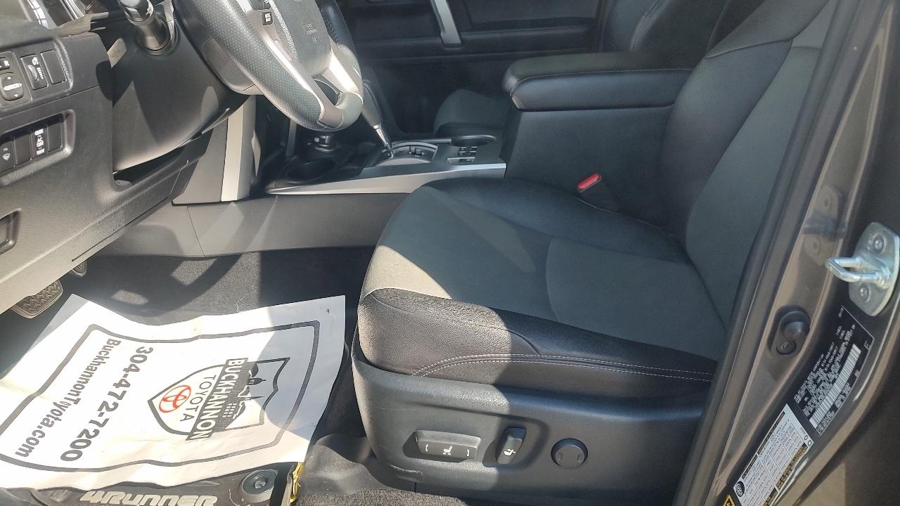Toyota 4Runner SR5 4WD 2018