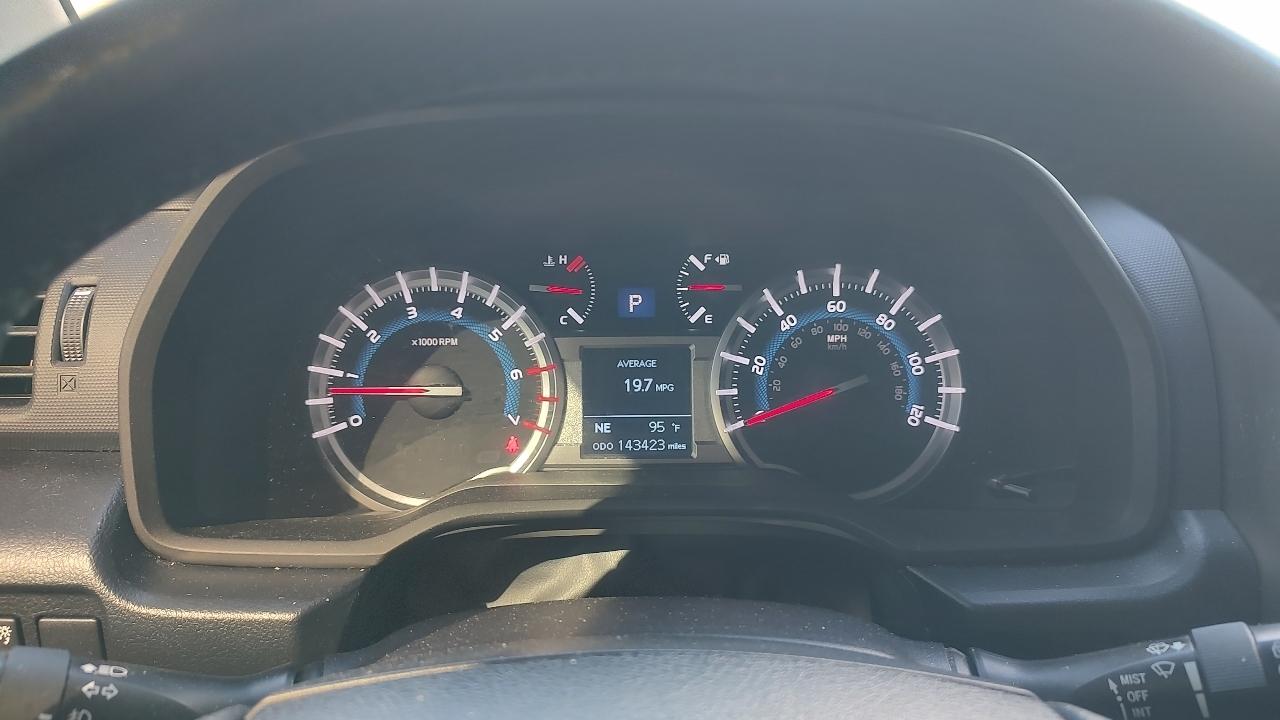 Toyota 4Runner SR5 4WD 2018