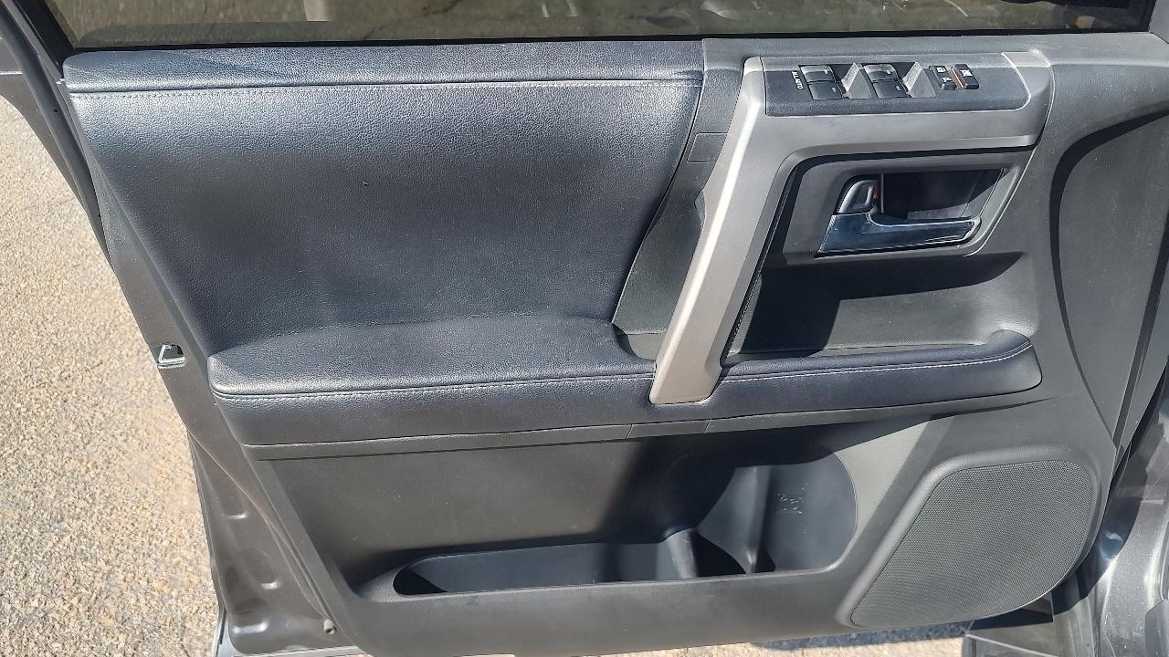 Toyota 4Runner SR5 4WD 2018