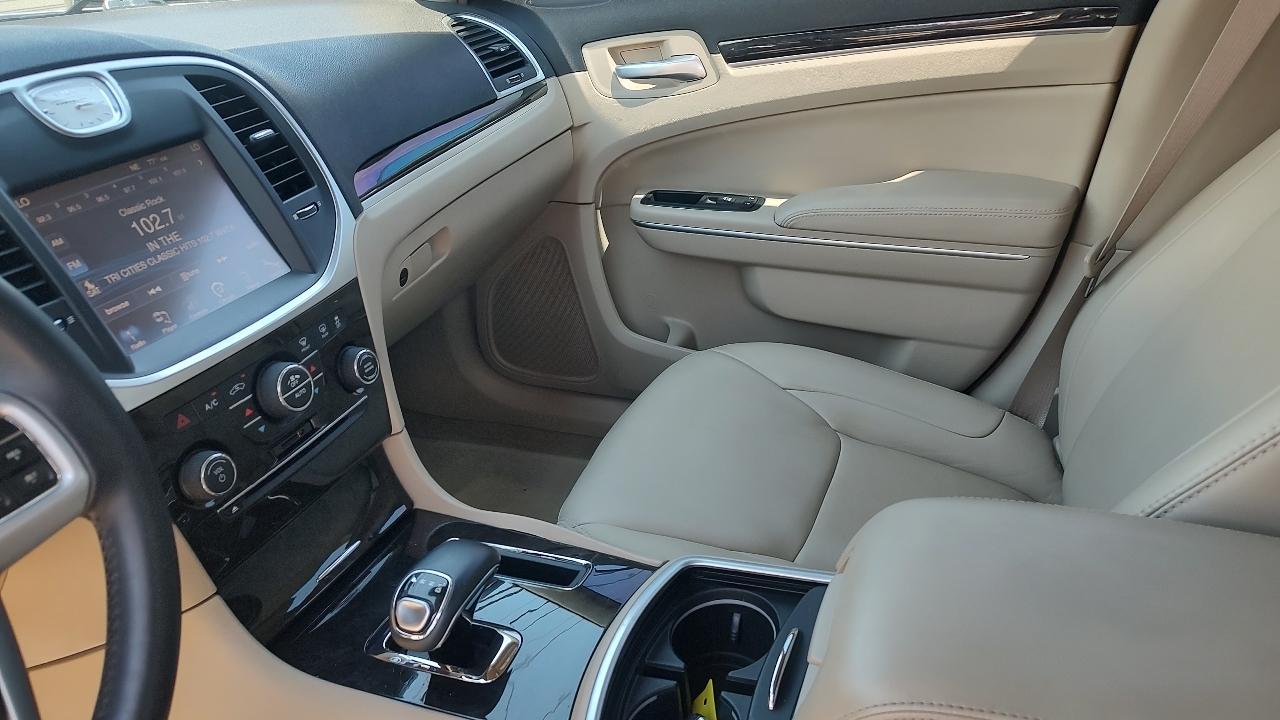 Chrysler 300 RWD 2014