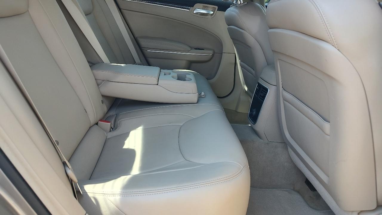 Chrysler 300 RWD 2014