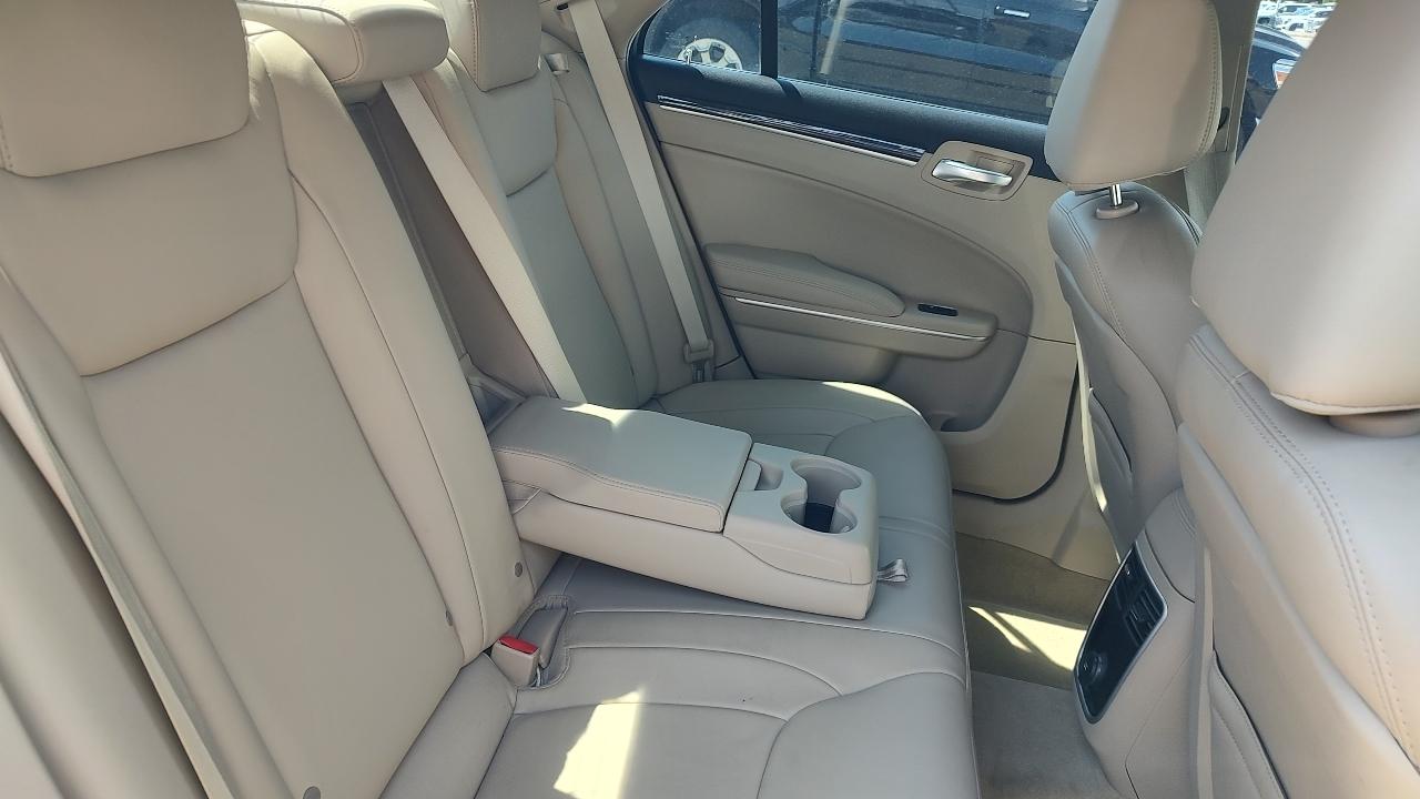 Chrysler 300 RWD 2014