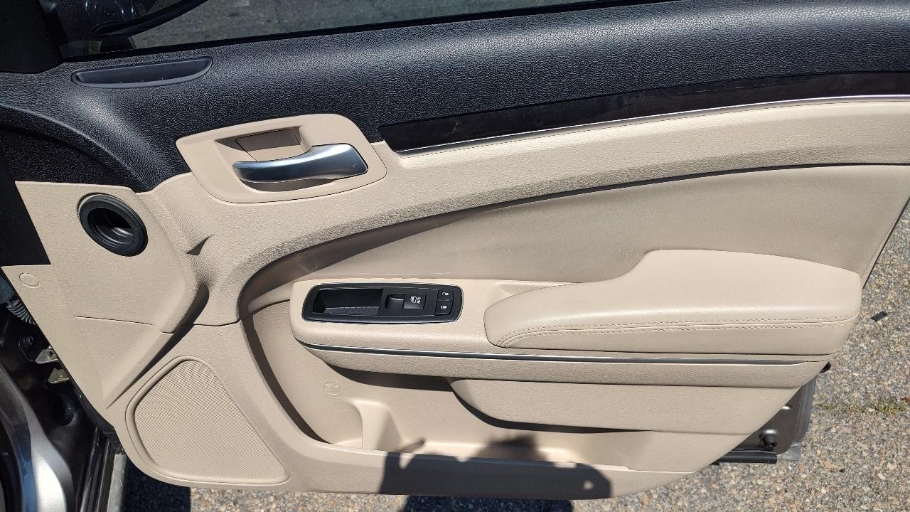 Chrysler 300 RWD 2014