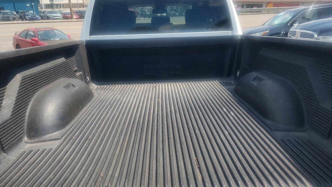 RAM 1500 Tradesman Quad Cab 4WD 2015
