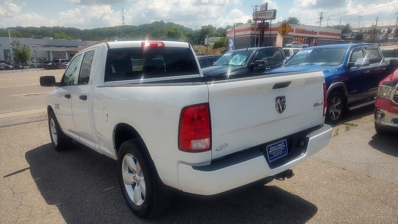 RAM 1500 Tradesman Quad Cab 4WD 2015