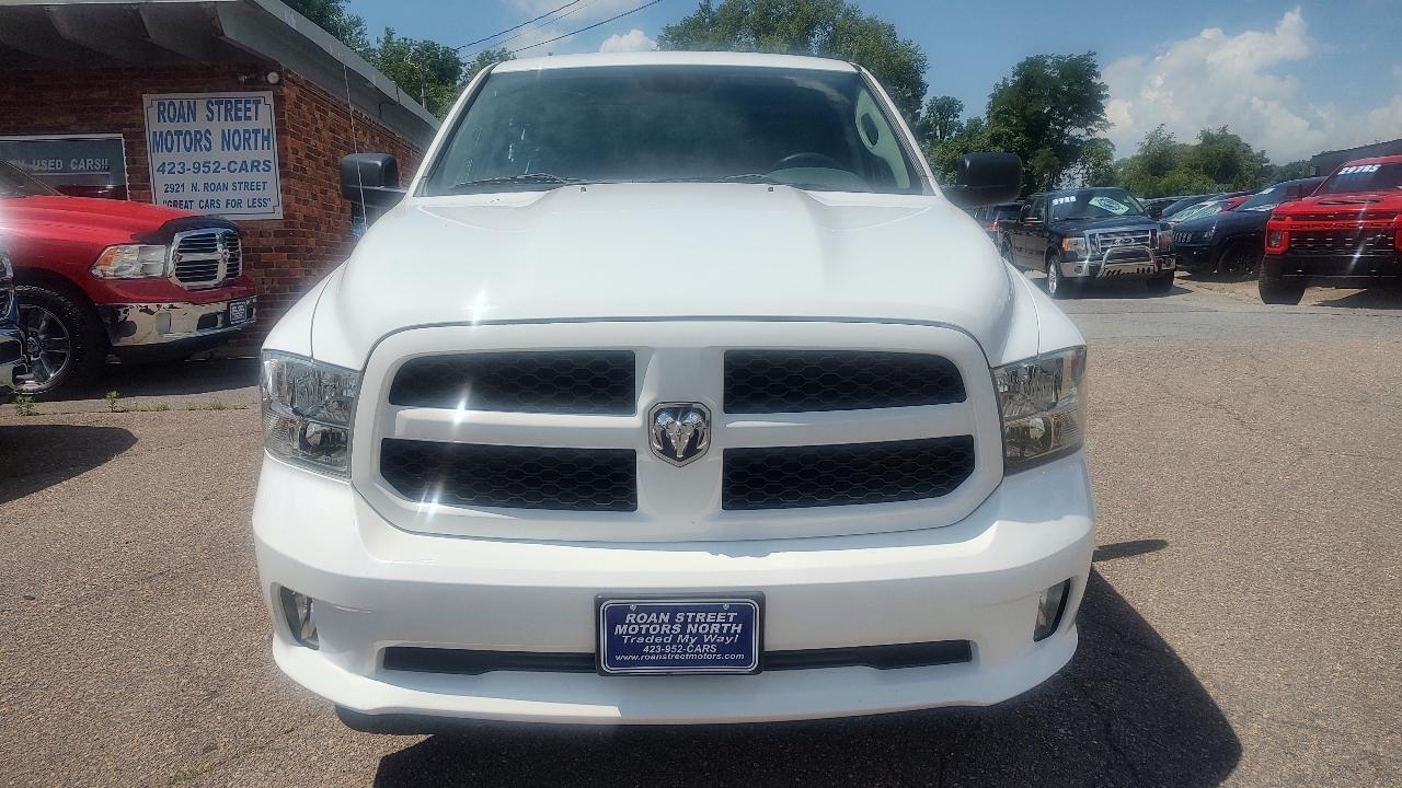 RAM 1500 Tradesman Quad Cab 4WD 2015