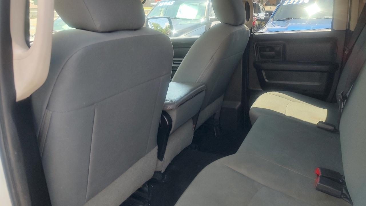 RAM 1500 Tradesman Quad Cab 4WD 2015