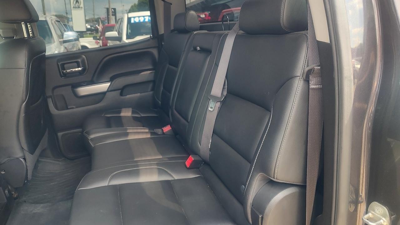 Chevrolet Silverado 2500HD LT Crew Cab 4WD 2015