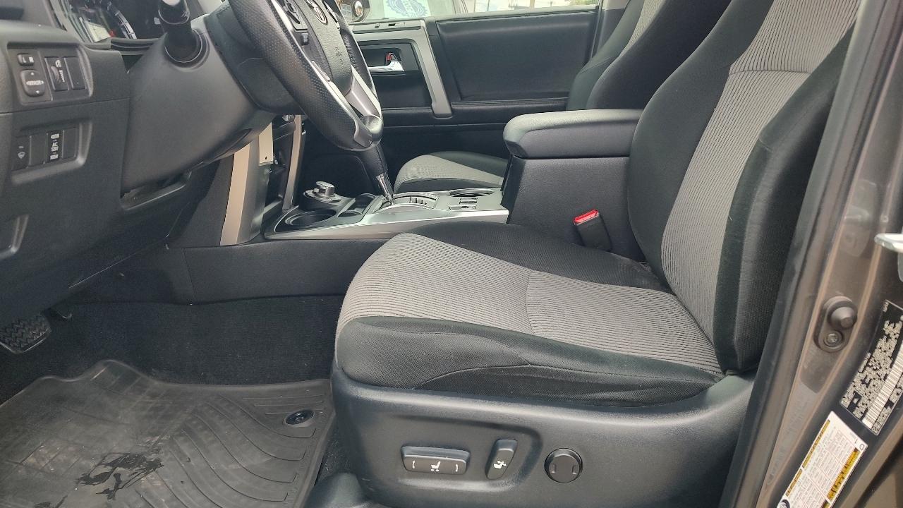 Toyota 4Runner SR5 4WD 2014