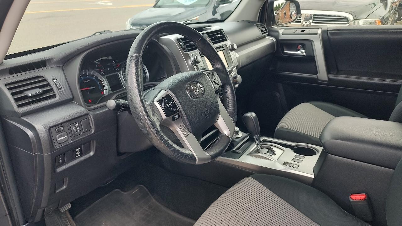 Toyota 4Runner SR5 4WD 2014