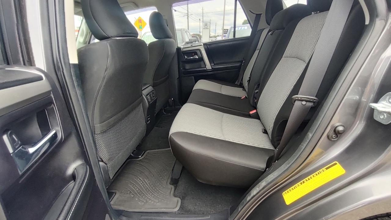 Toyota 4Runner SR5 4WD 2014