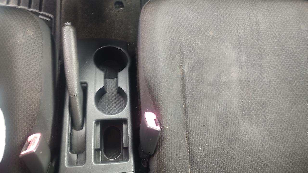 Scion xB 5-Door Wagon 5-Spd MT 2010