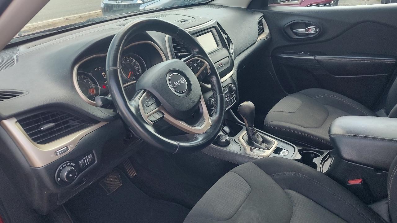 Jeep Cherokee Latitude 4WD 2015