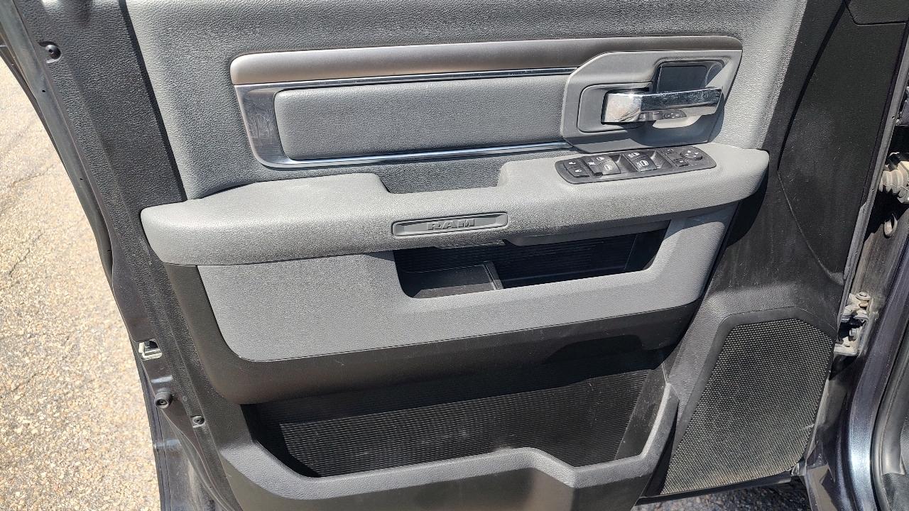 RAM 1500 Classic Tradesman Crew Cab LWB 4WD 2020