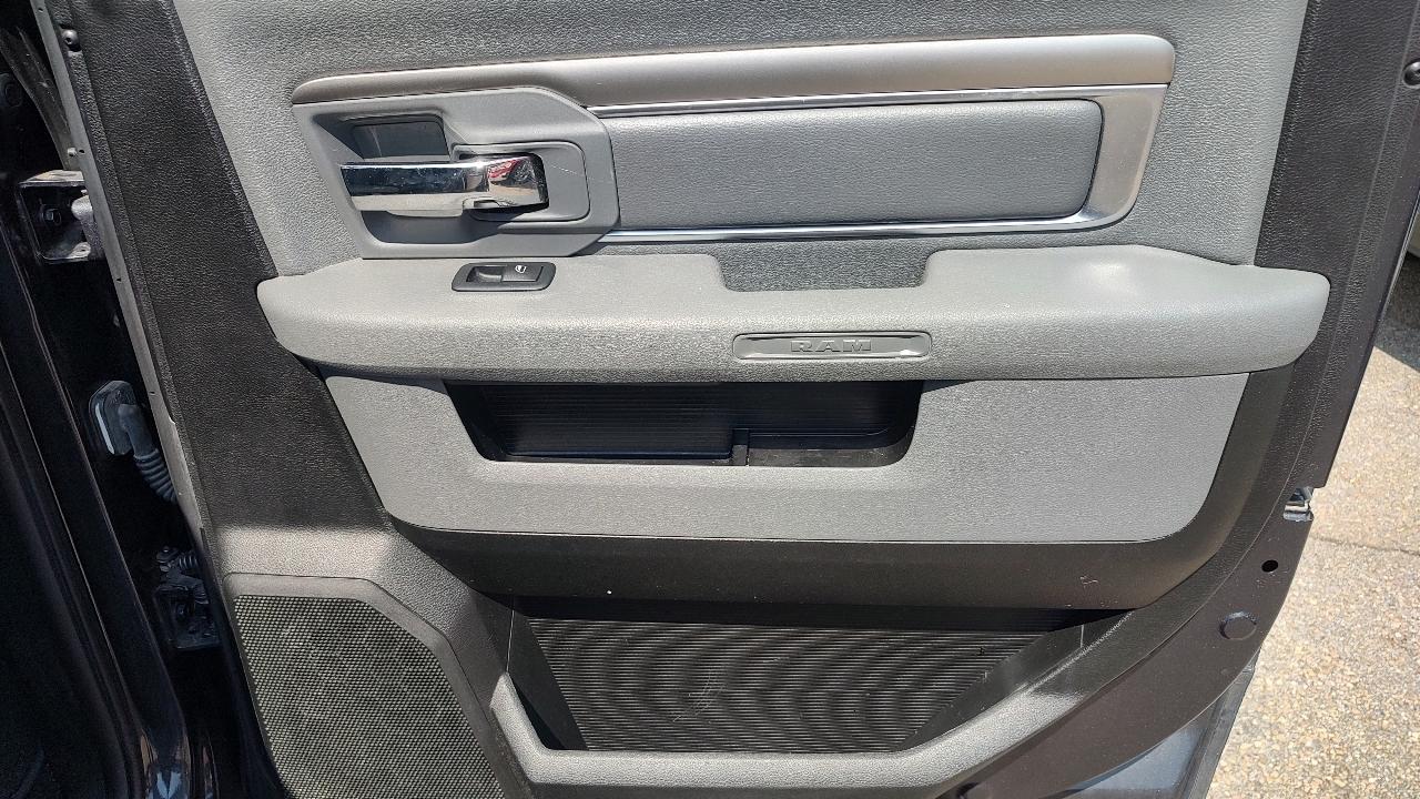 RAM 1500 Classic Tradesman Crew Cab LWB 4WD 2020