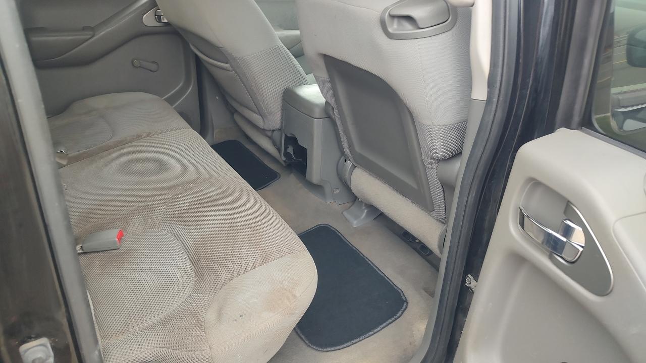 Nissan Frontier S Crew Cab 2WD 2012