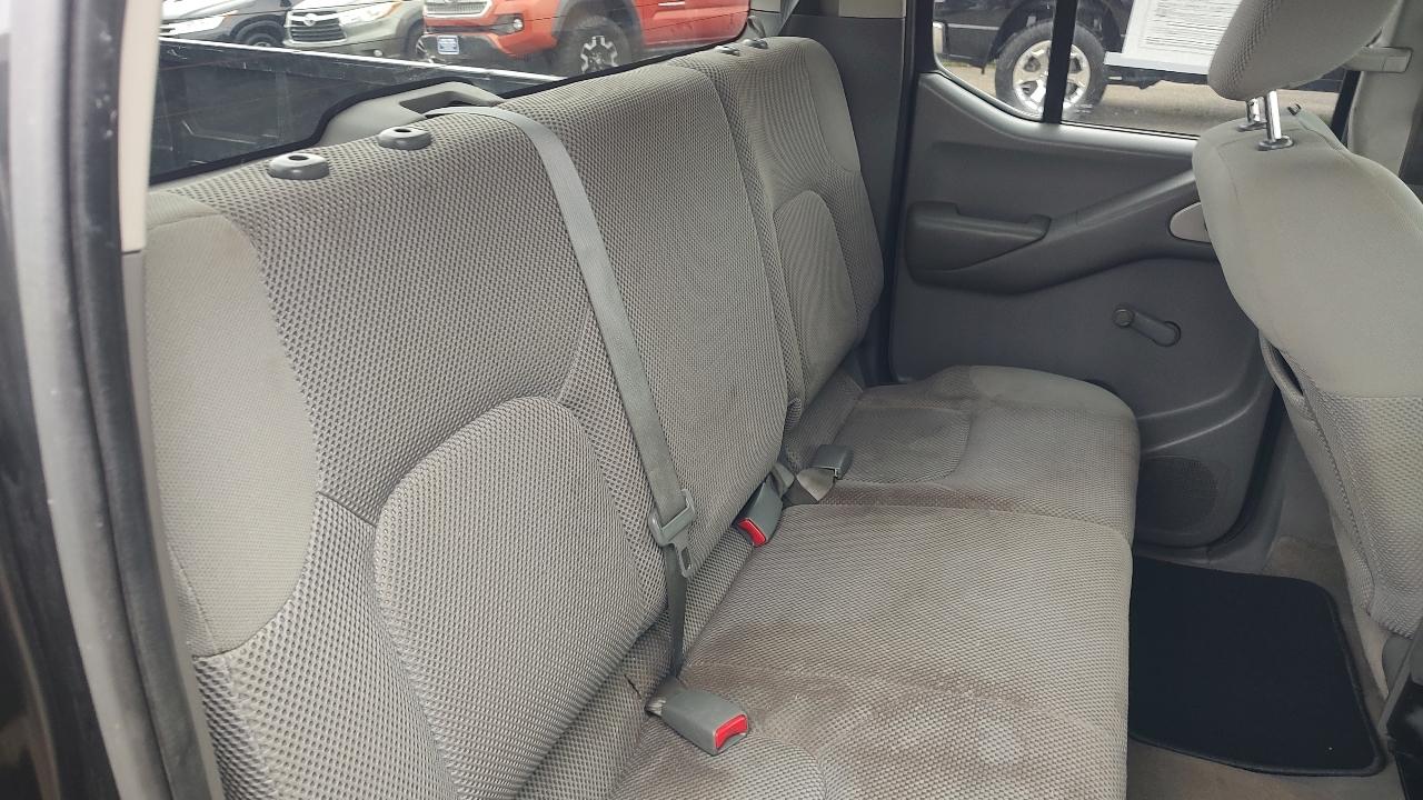 Nissan Frontier S Crew Cab 2WD 2012