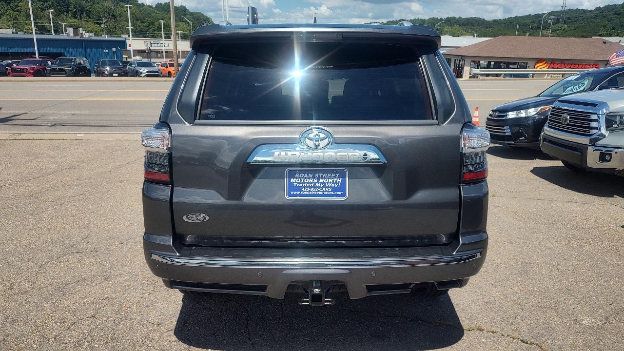 Toyota 4Runner Limited V6 4D SUV 4WD 2017
