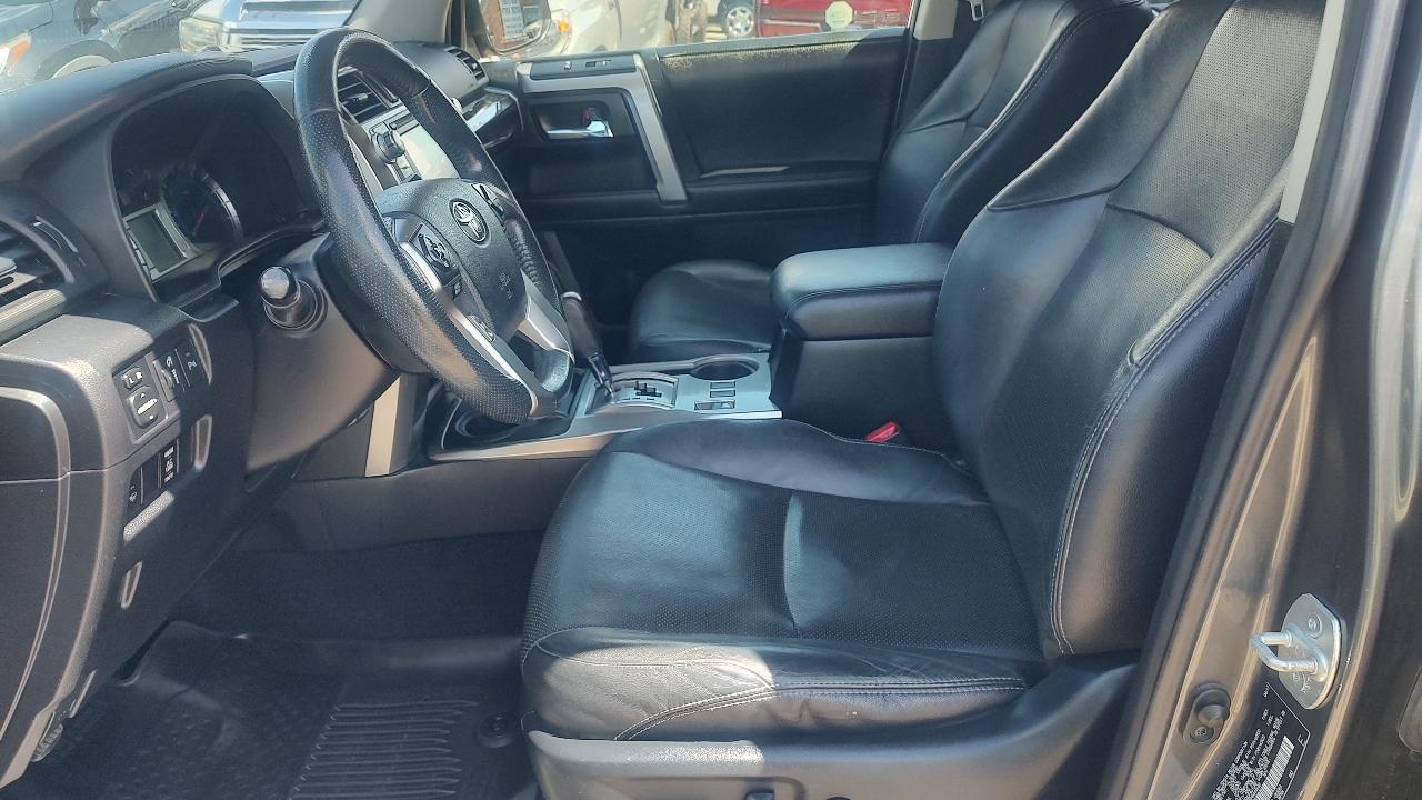 Toyota 4Runner Limited V6 4D SUV 4WD 2017