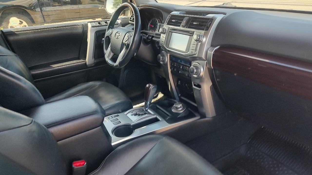Toyota 4Runner Limited V6 4D SUV 4WD 2017