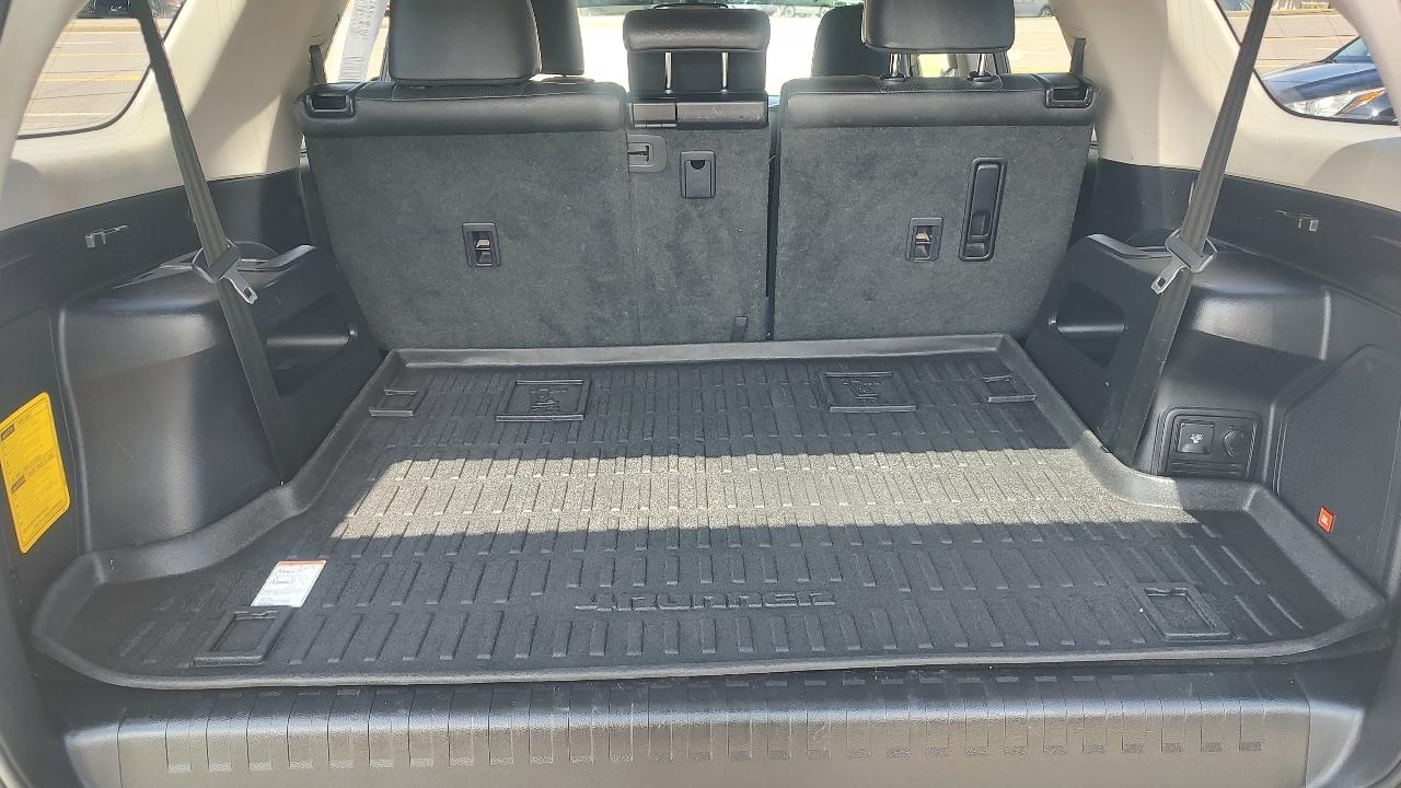 Toyota 4Runner Limited V6 4D SUV 4WD 2017