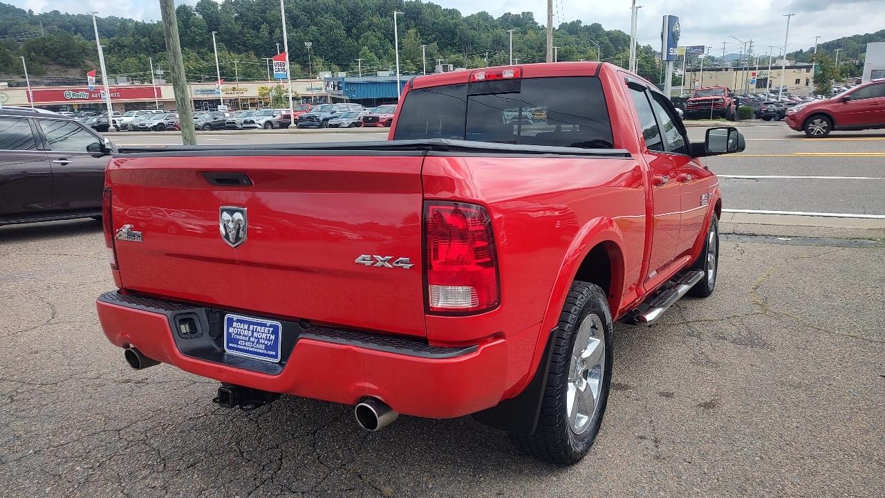 RAM 1500 SLT Quad Cab 4WD 2015