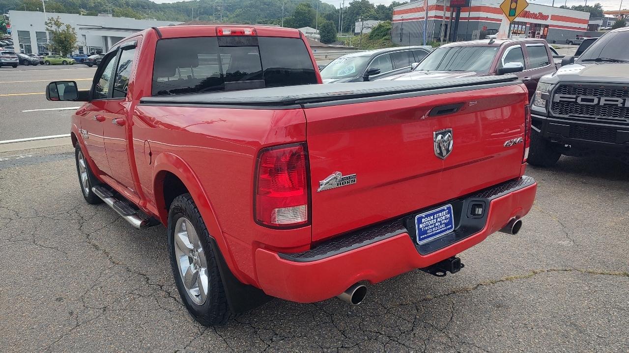 RAM 1500 SLT Quad Cab 4WD 2015