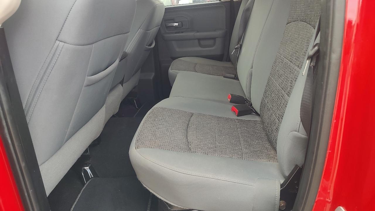RAM 1500 SLT Quad Cab 4WD 2015
