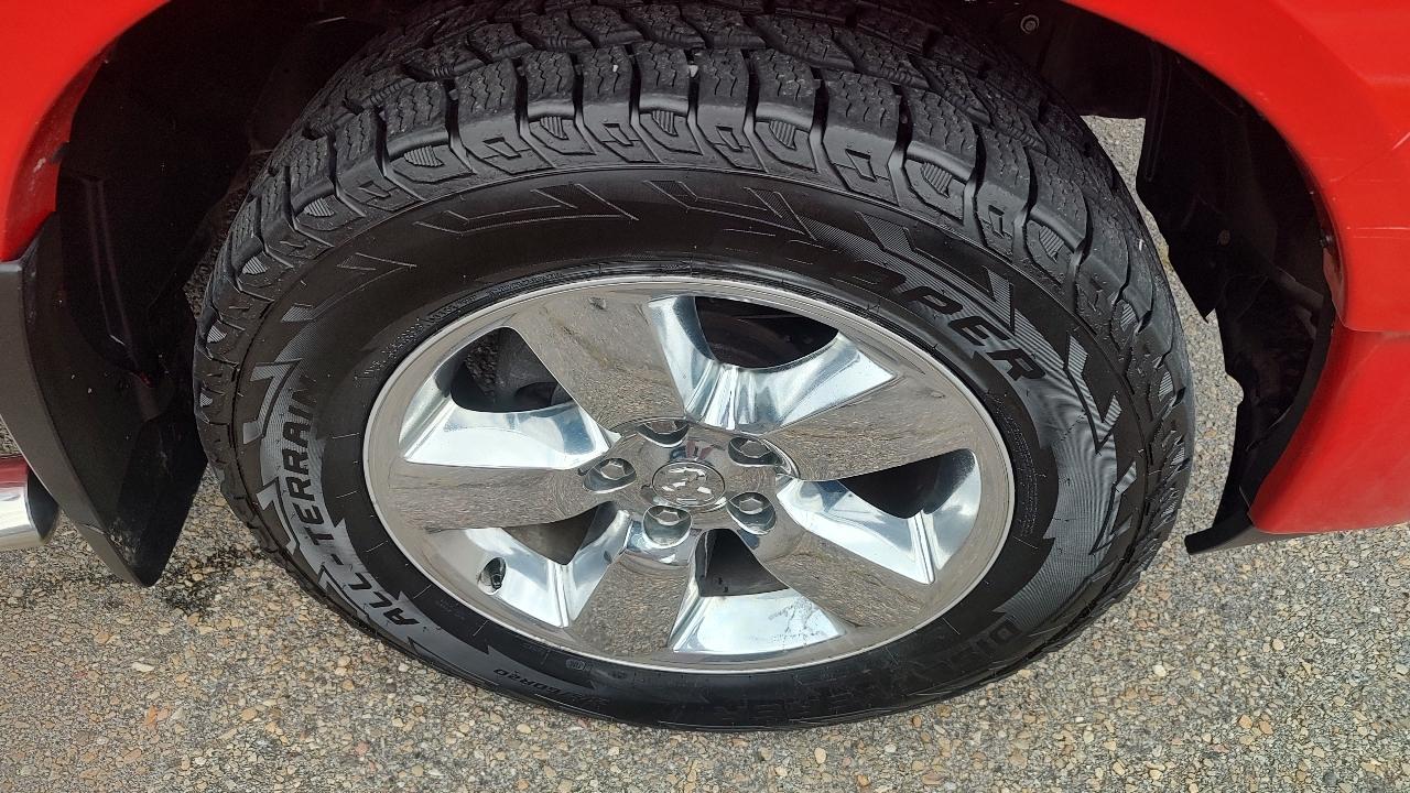 RAM 1500 SLT Quad Cab 4WD 2015