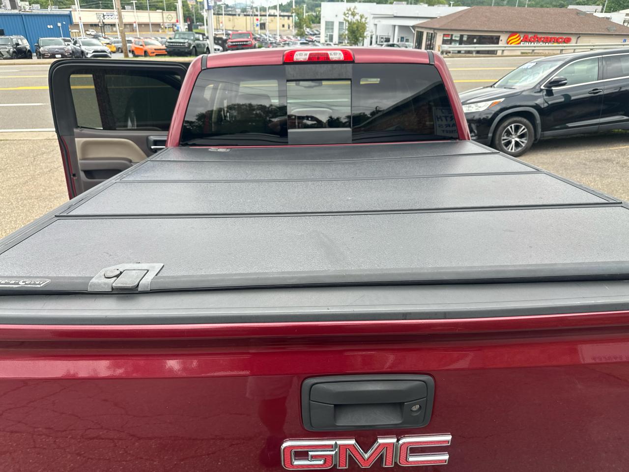 GMC Sierra 1500 SLT Crew Cab Short Box 4WD 2015
