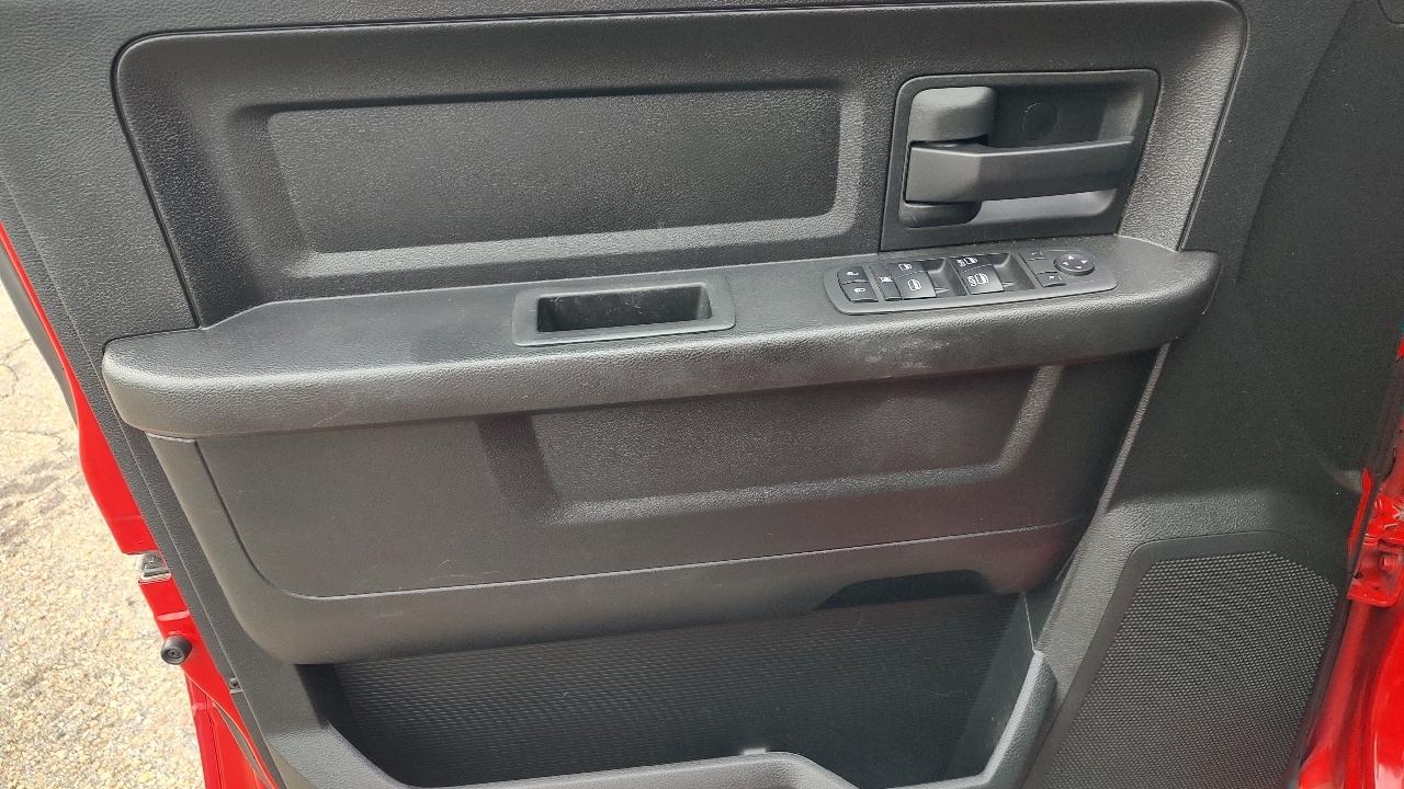 RAM 1500 Classic Tradesman Quad Cab 4WD 2019