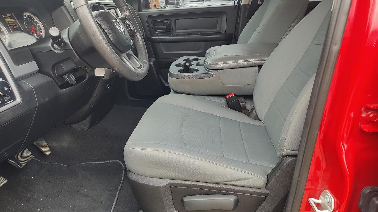 RAM 1500 Classic Tradesman Quad Cab 4WD 2019