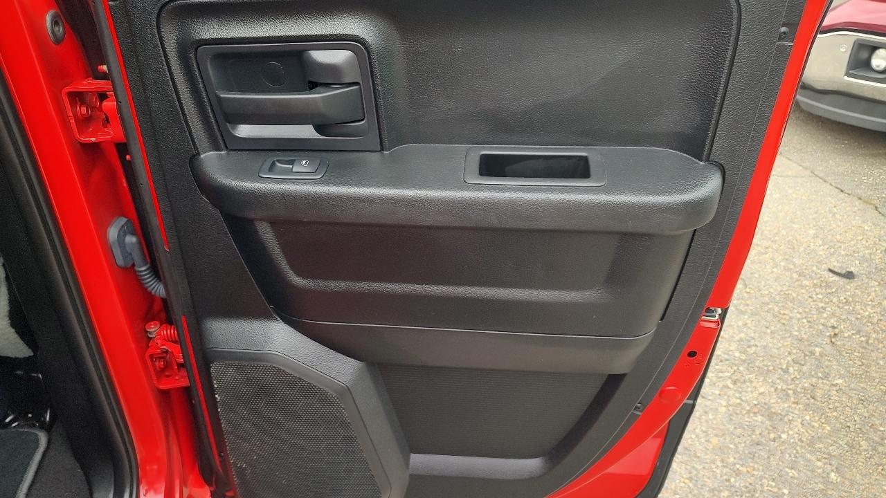 RAM 1500 Classic Tradesman Quad Cab 4WD 2019